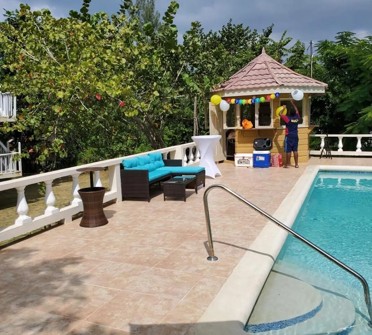 Apartment 1Br Stay With Shared Pool Access In Negril