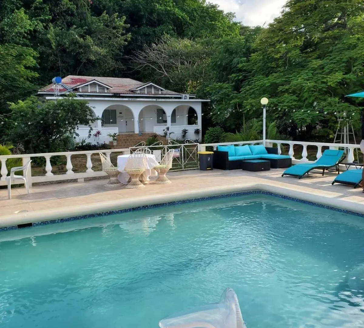 1Br Stay With Shared Pool Access In Negril 0*,  Jamaica