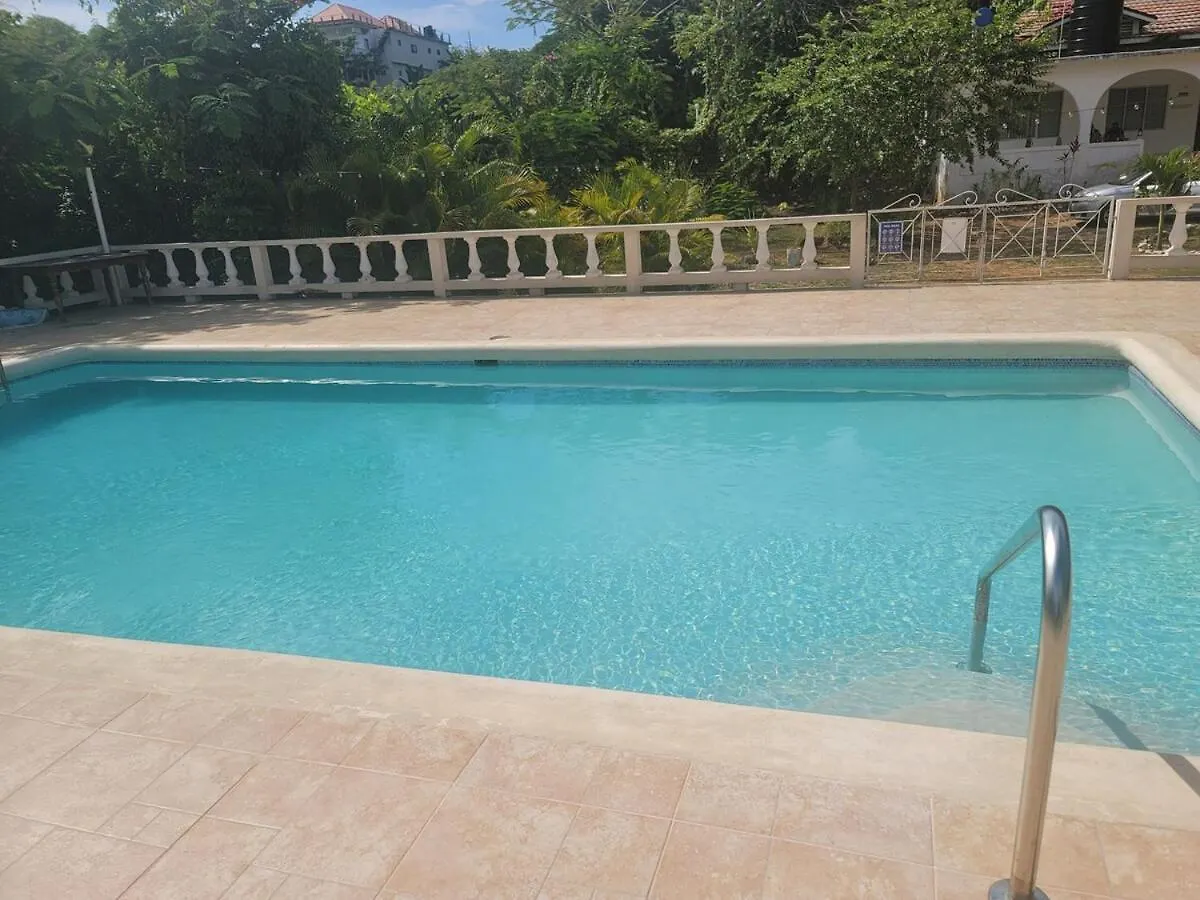 Apartment 1Br Stay With Shared Pool Access In Negril Jamaica